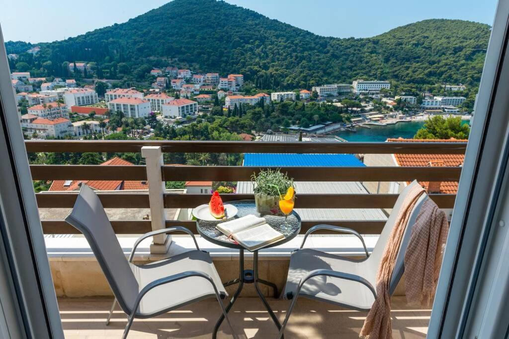 Mihaela & Brigita Bayview Studio Apartments Dubrovnik Bagian luar foto